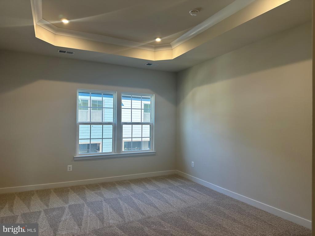 4504 DANDELION LOOP