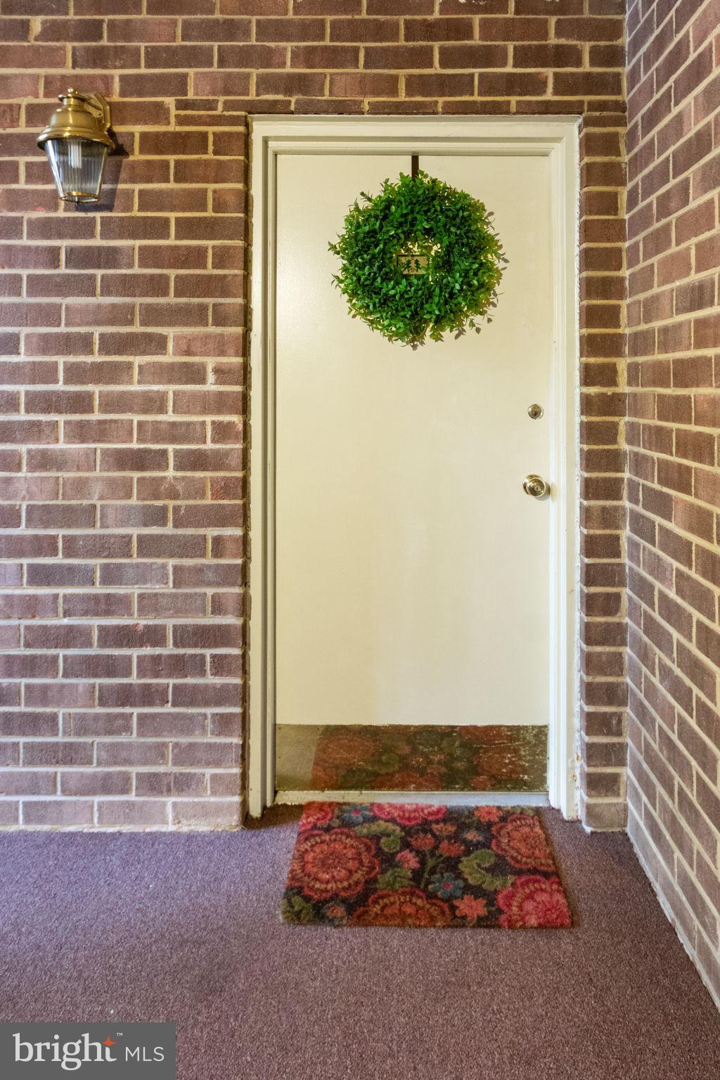 1532 NORTHGATE SQUARE