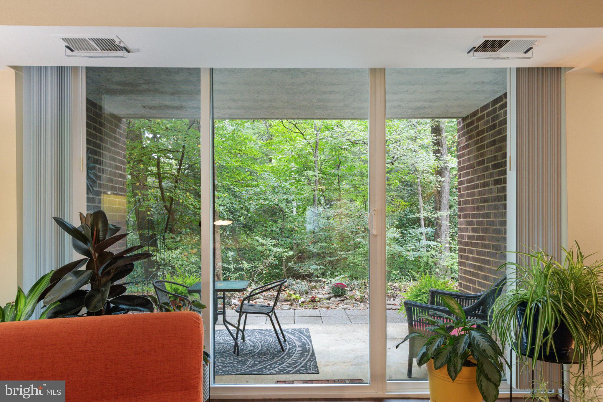 1532 NORTHGATE SQUARE