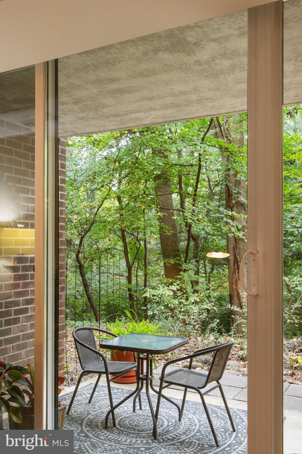 1532 NORTHGATE SQUARE