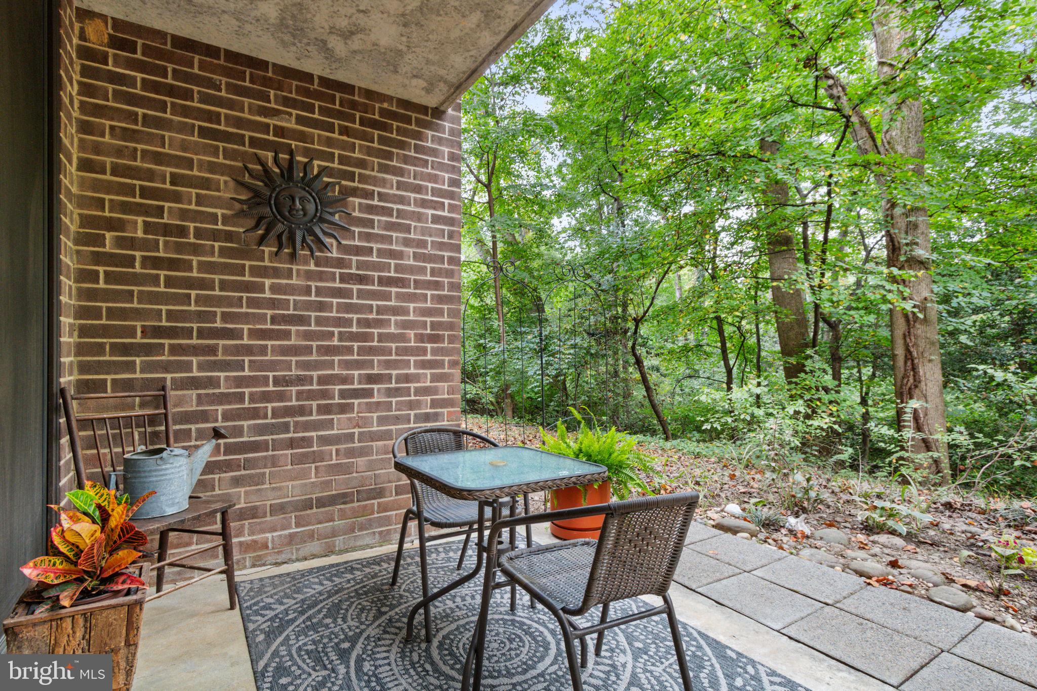 1532 NORTHGATE SQUARE