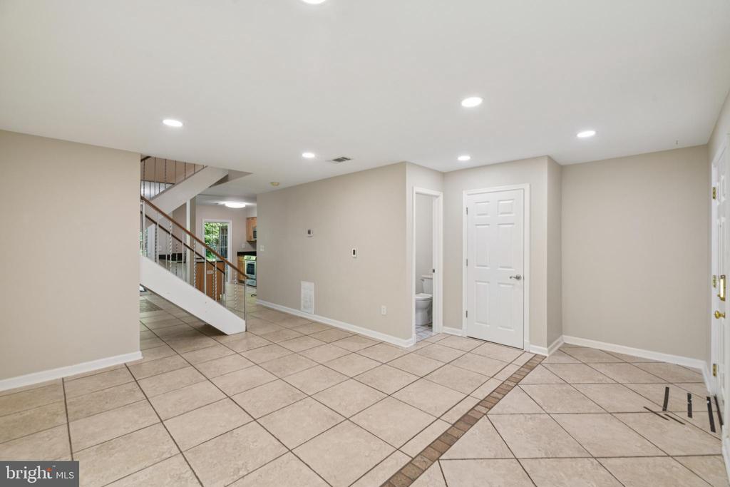 11332 HEADLANDS COURT