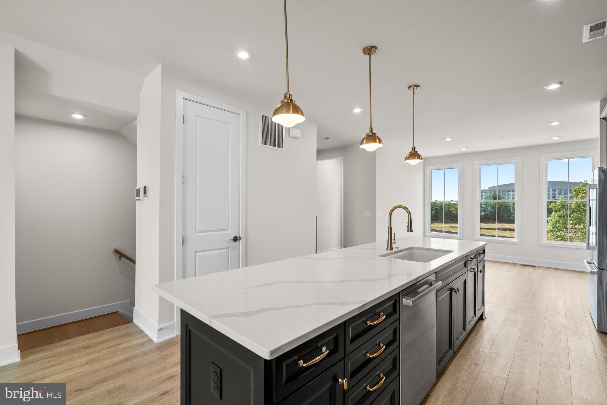 13918 AVIATION PLACE