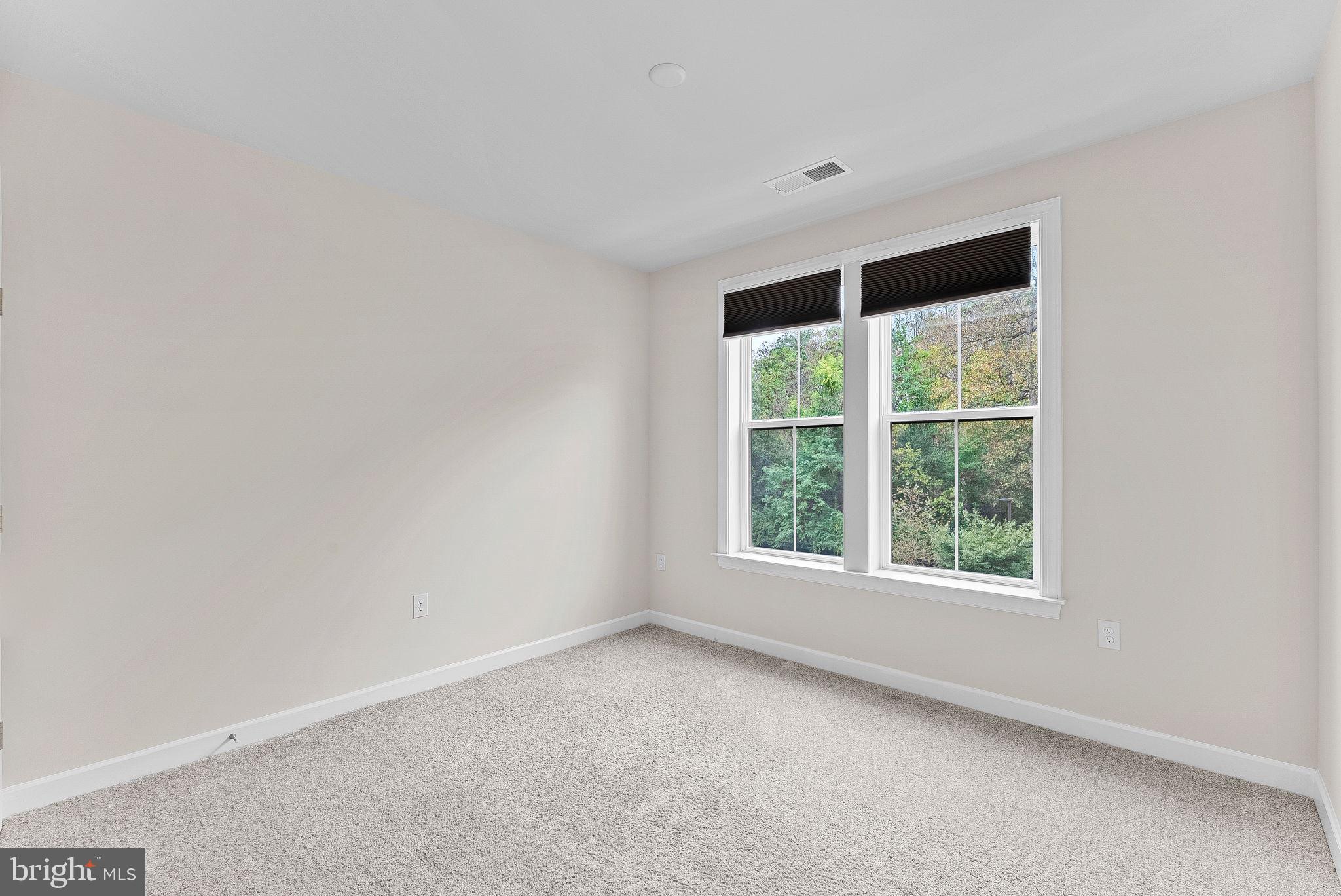 3925 FAIR RIDGE DRIVE 305