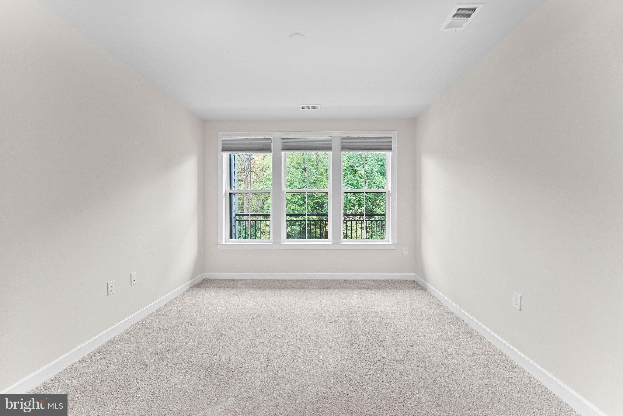 3925 FAIR RIDGE DRIVE 305