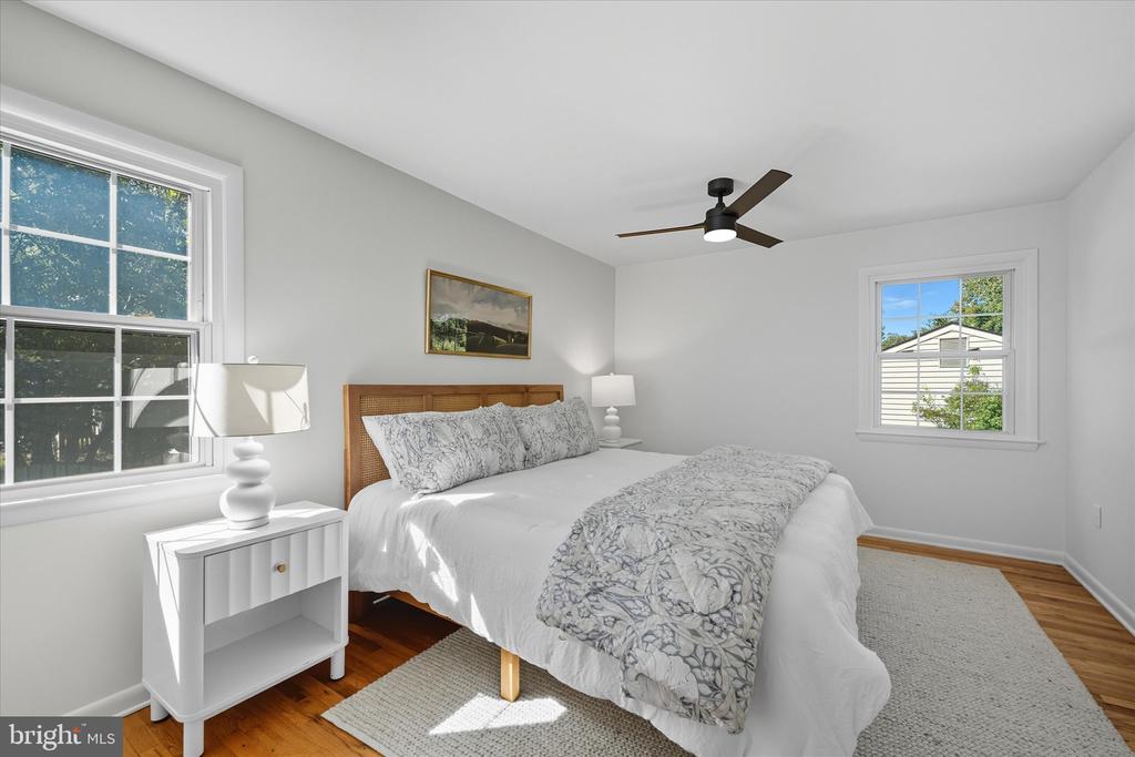 2258 SENSENEY LANE