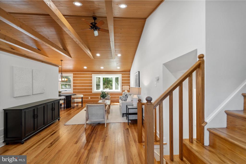 2258 SENSENEY LANE
