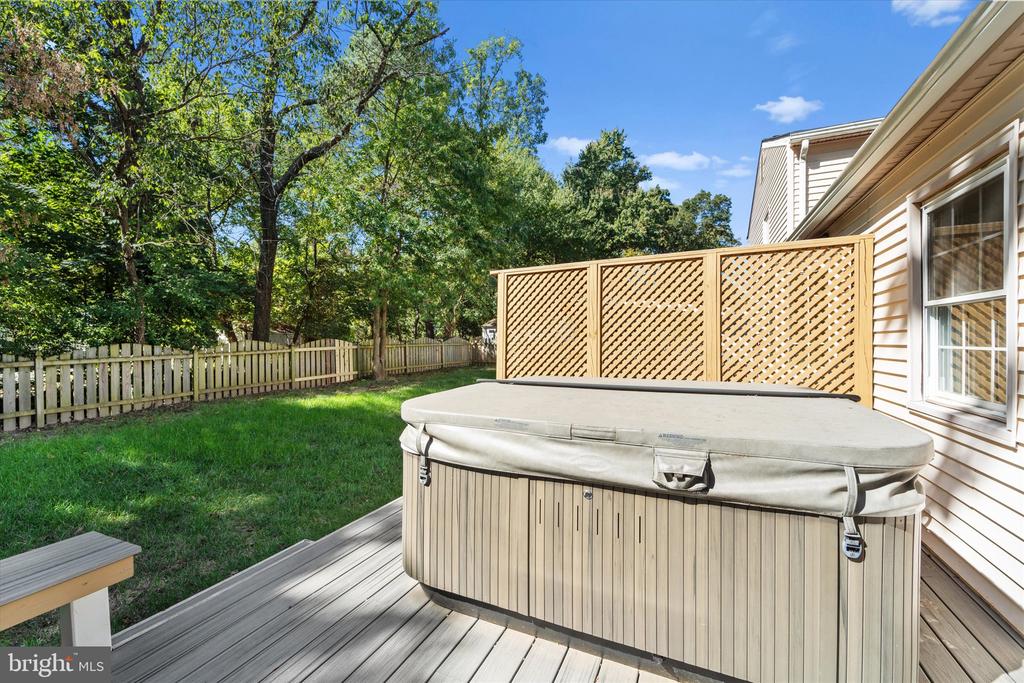 2258 SENSENEY LANE