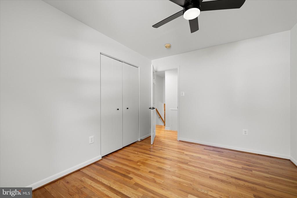 2258 SENSENEY LANE