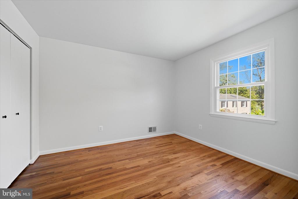 2258 SENSENEY LANE