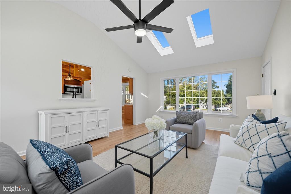 2258 SENSENEY LANE