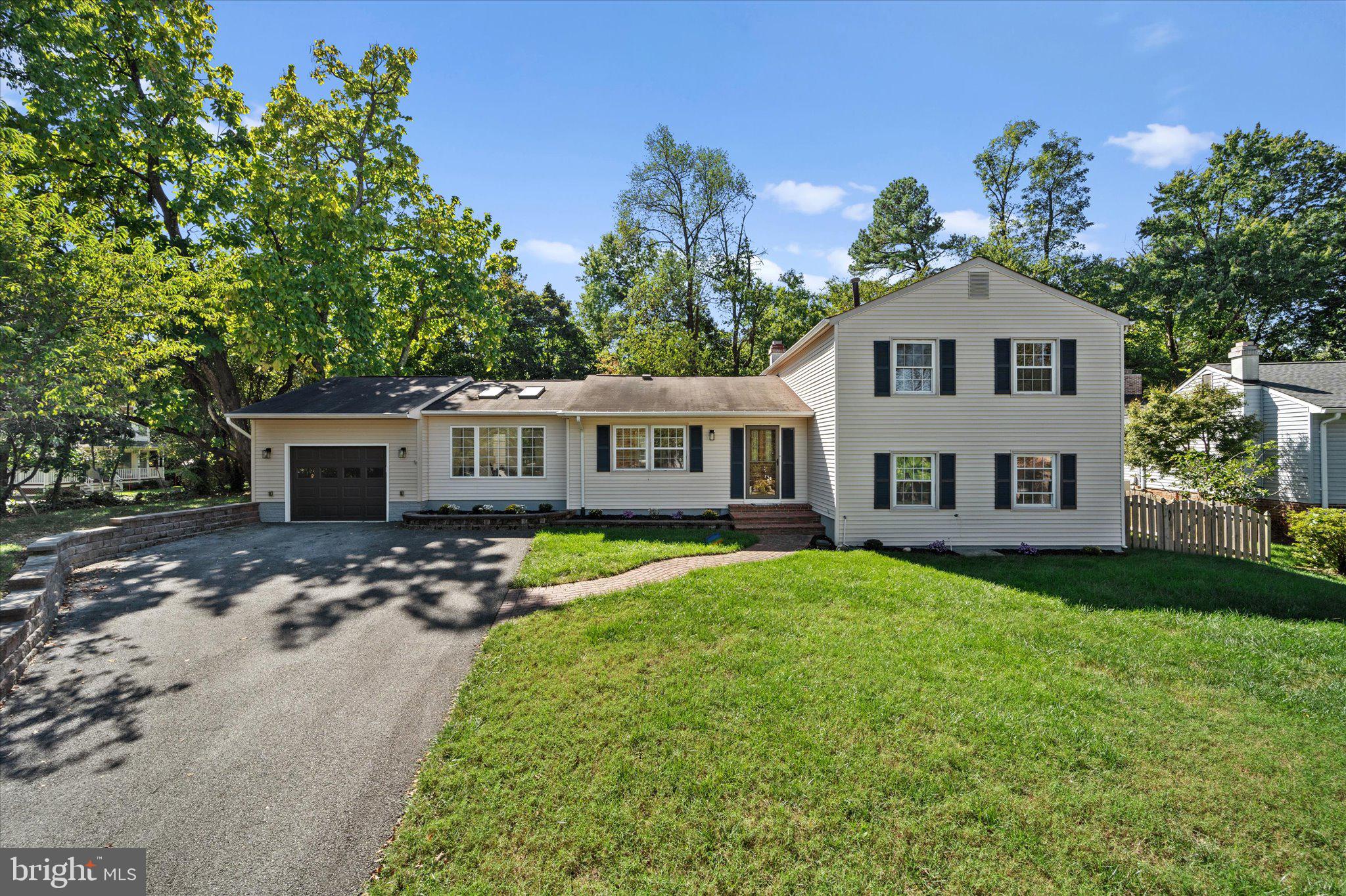 2258 SENSENEY LANE