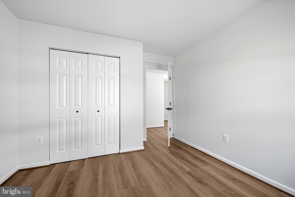2258 SENSENEY LANE