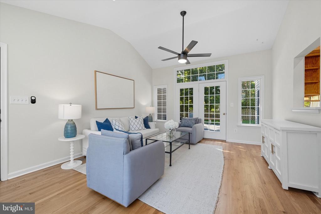 2258 SENSENEY LANE