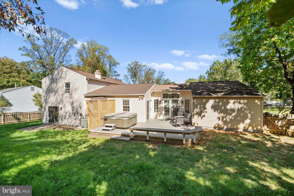2258 SENSENEY LANE