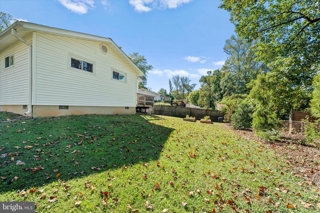 7456 MADEIRA PLACE