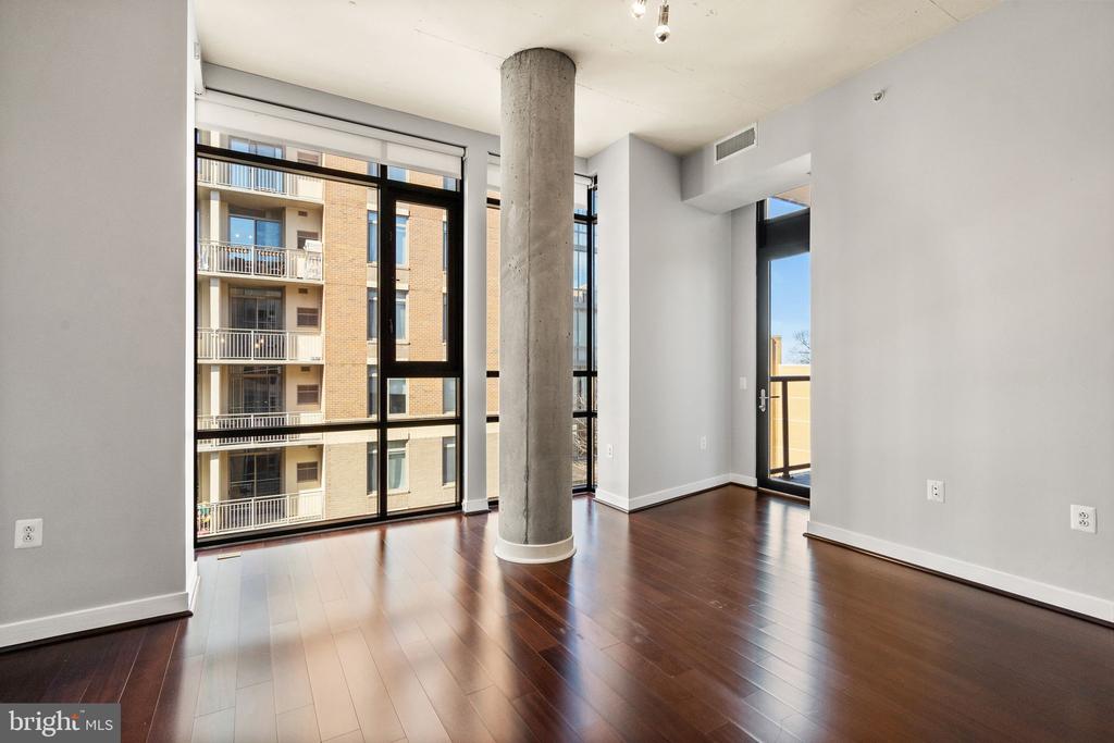 12025 NEW DOMINION PARKWAY 406