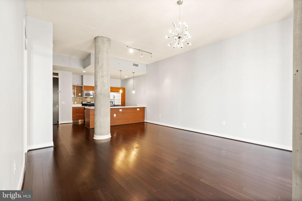 12025 NEW DOMINION PARKWAY 406