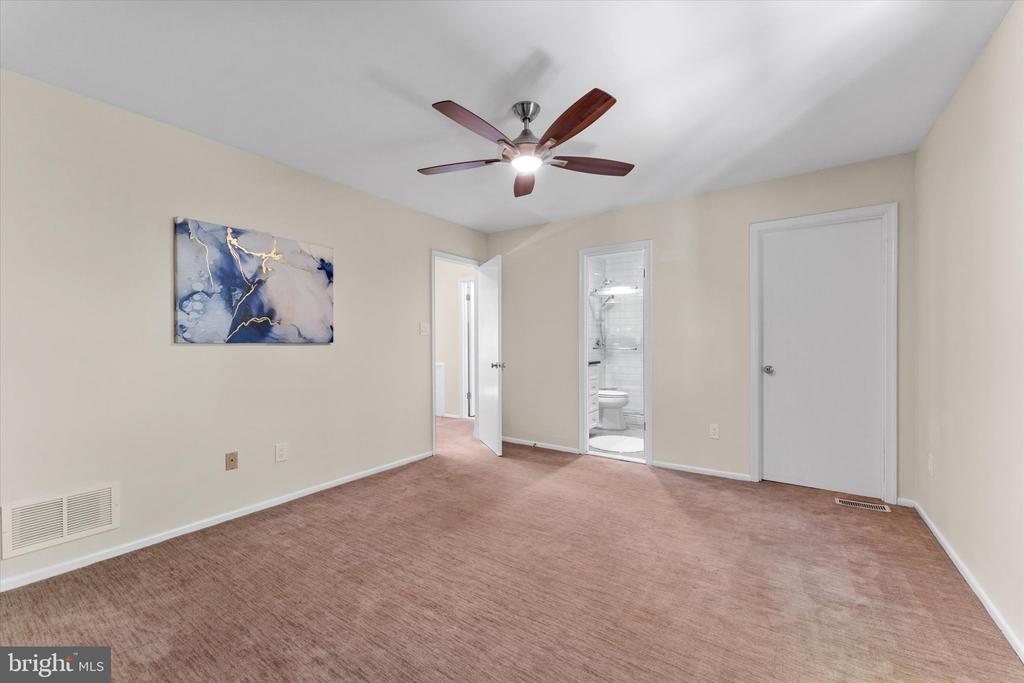 5602 KIRKHAM COURT