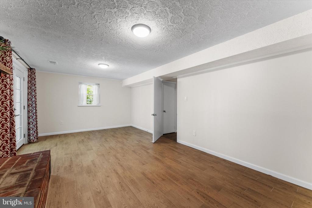 5602 KIRKHAM COURT