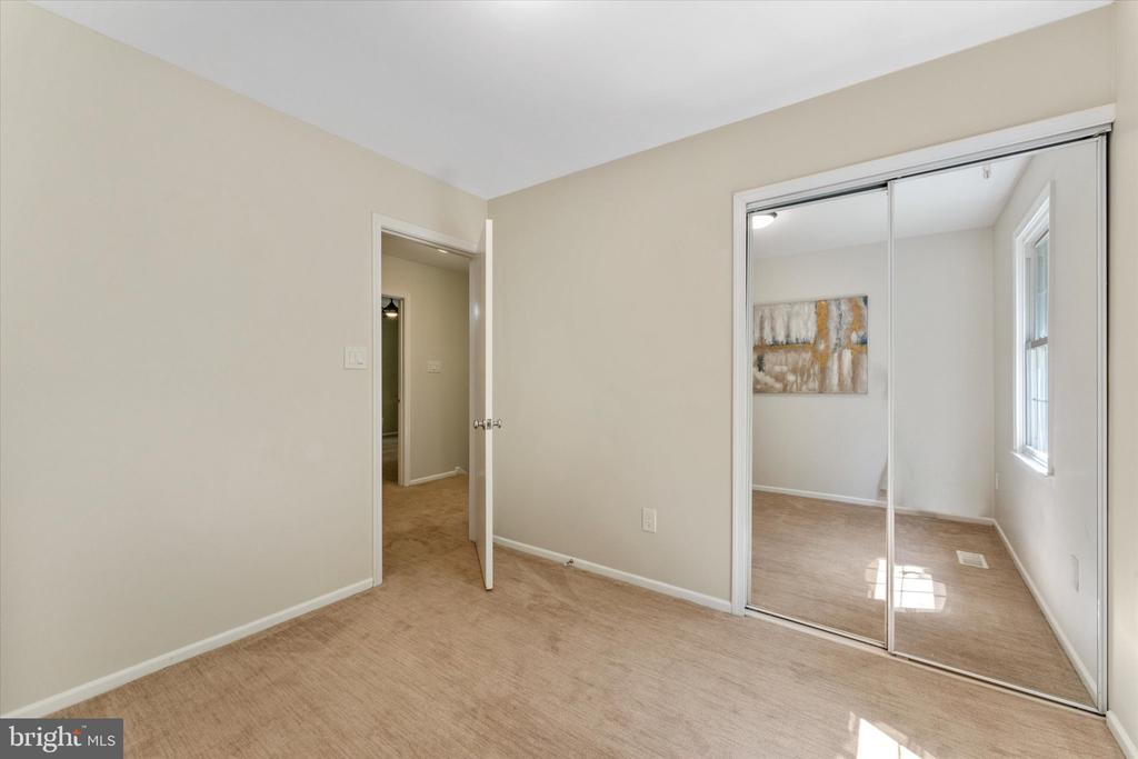 5602 KIRKHAM COURT