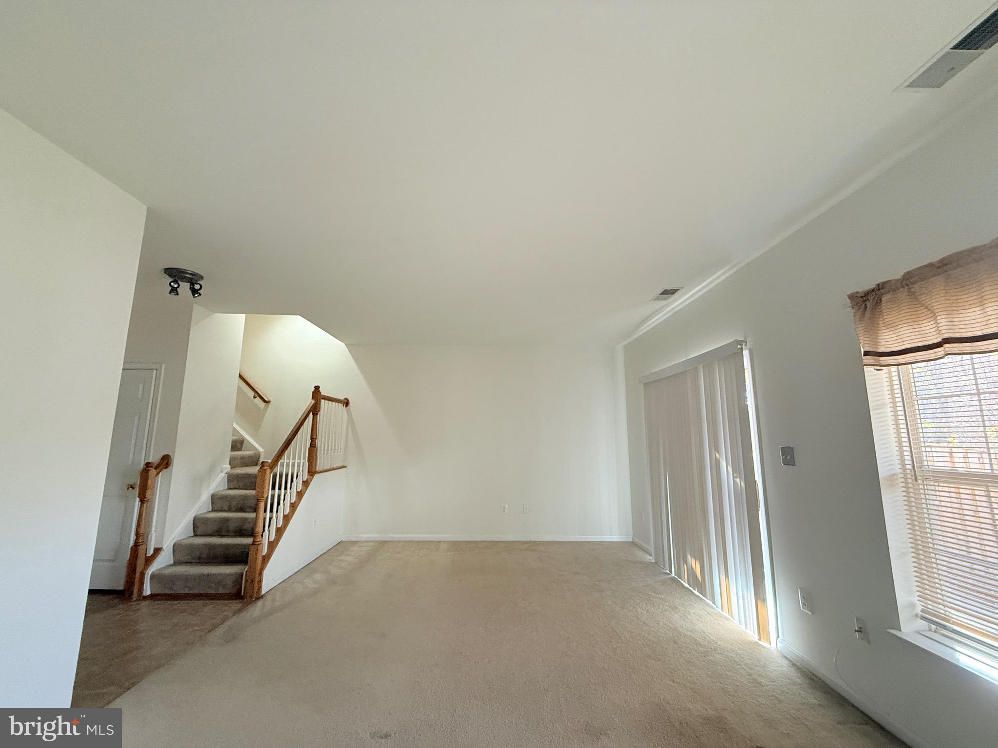 8596 WYNGATE MANOR COURT