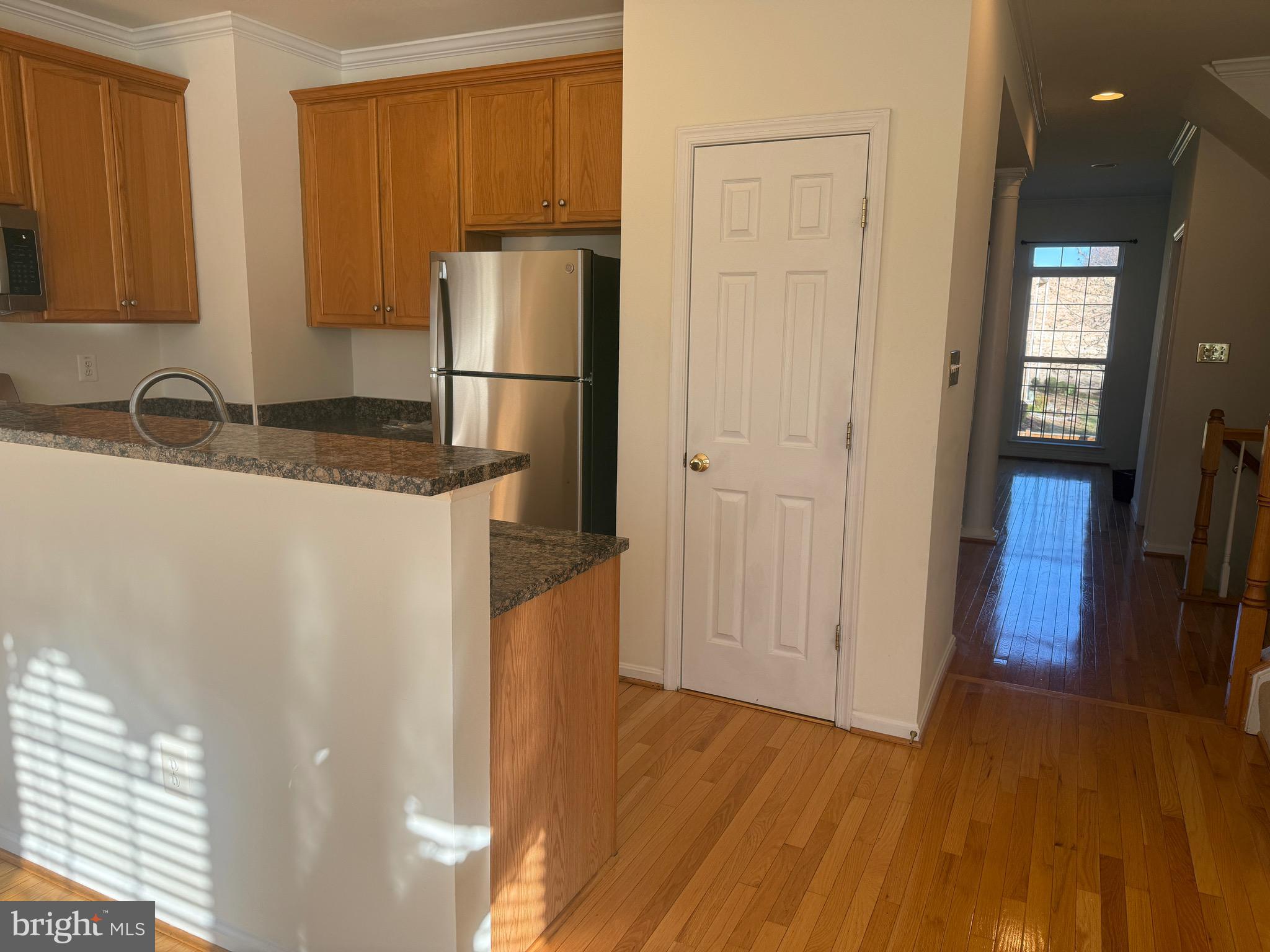 8596 WYNGATE MANOR COURT