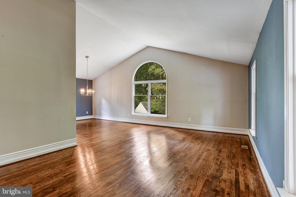 12210 ROWAN TREE DRIVE