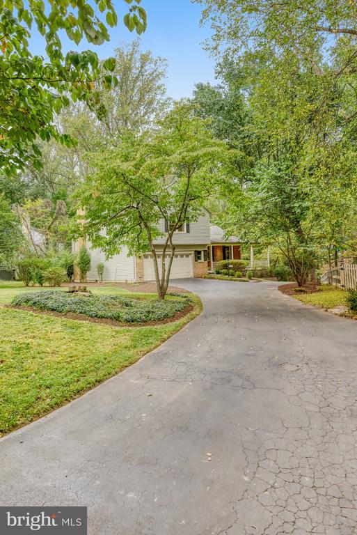 12210 ROWAN TREE DRIVE