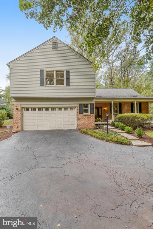 12210 ROWAN TREE DRIVE