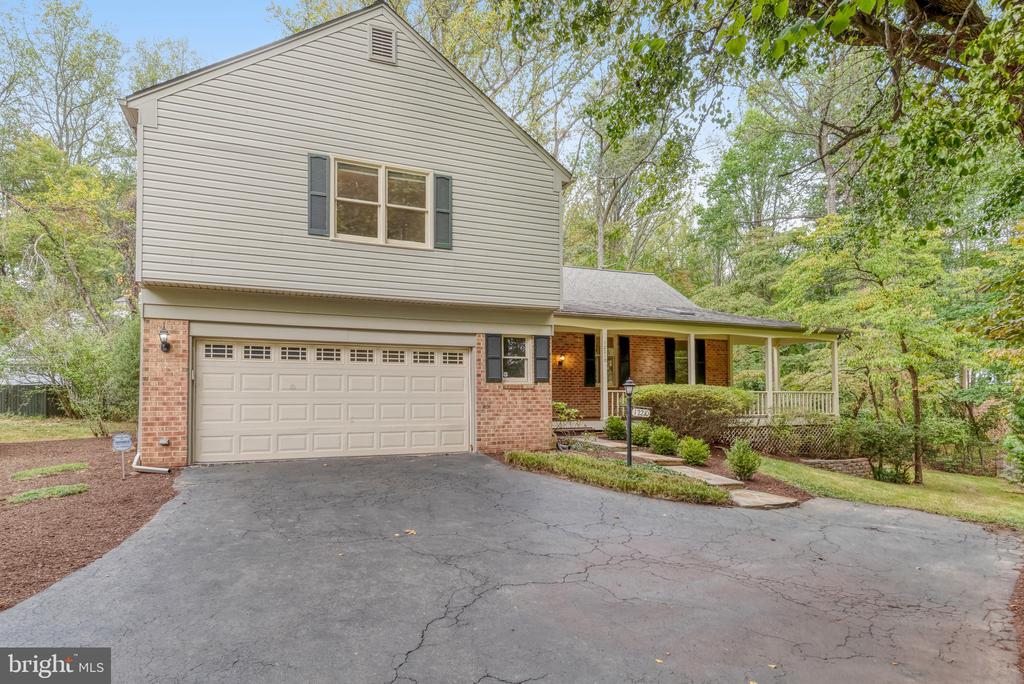 12210 ROWAN TREE DRIVE