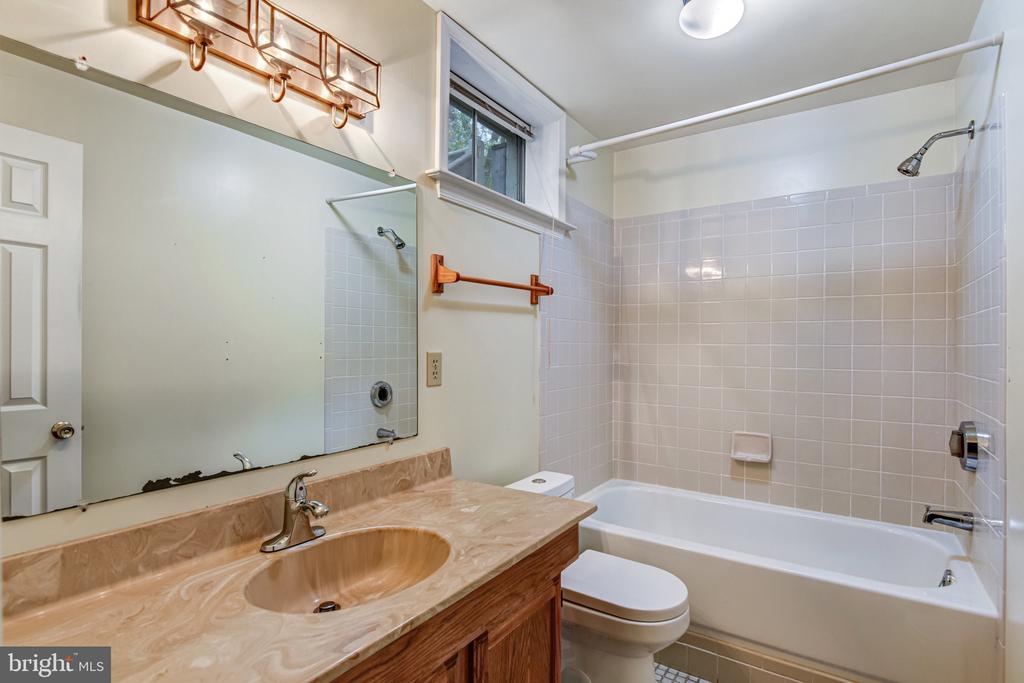 12210 ROWAN TREE DRIVE