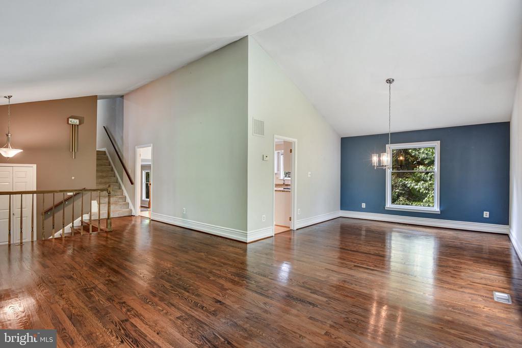 12210 ROWAN TREE DRIVE