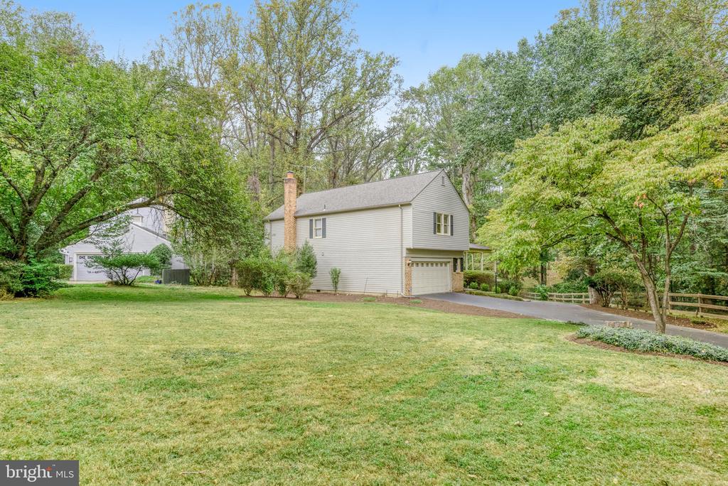 12210 ROWAN TREE DRIVE