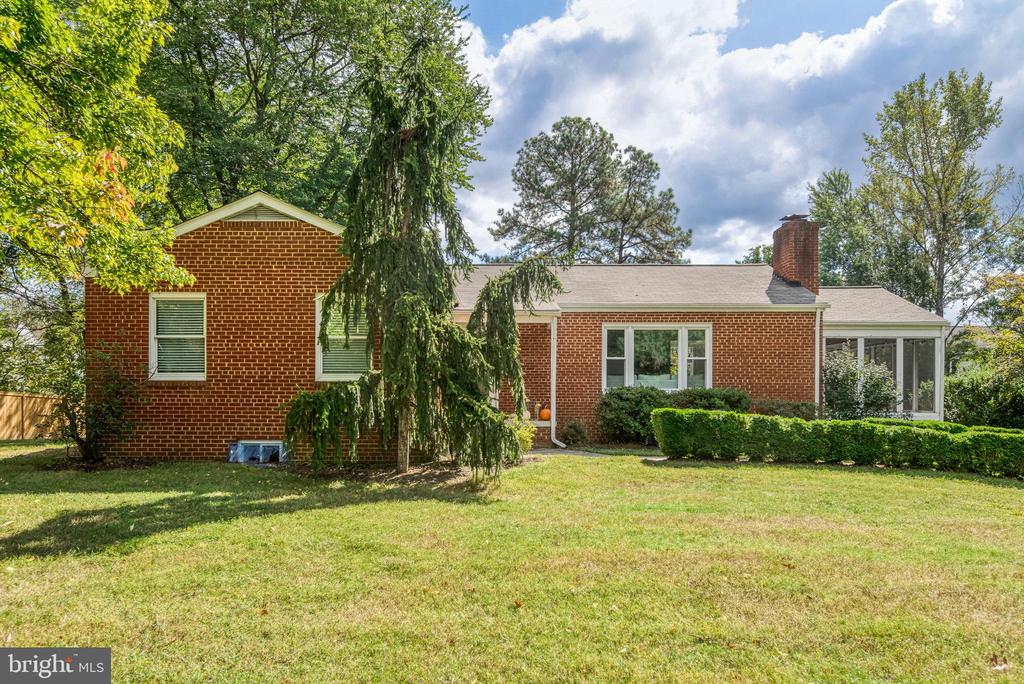 5527 WHARTON LANE