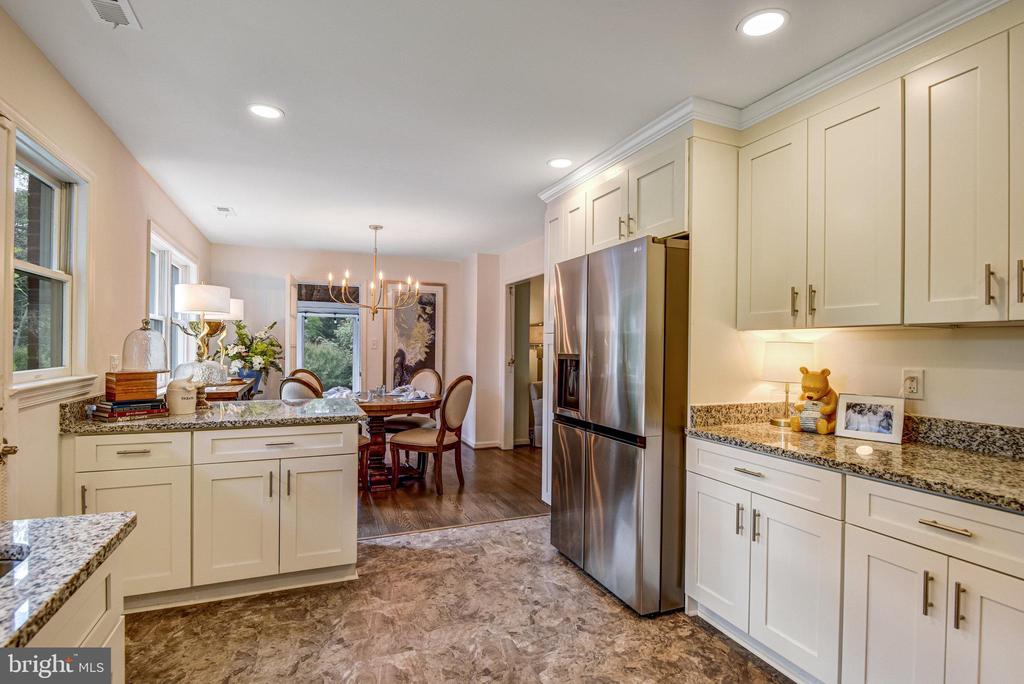5527 WHARTON LANE
