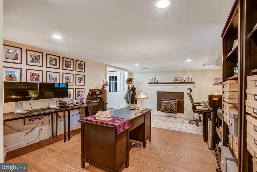 5527 WHARTON LANE