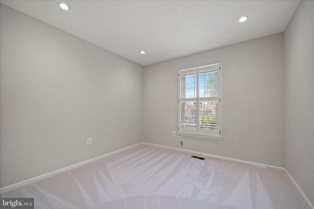8444 MILLWOOD DRIVE