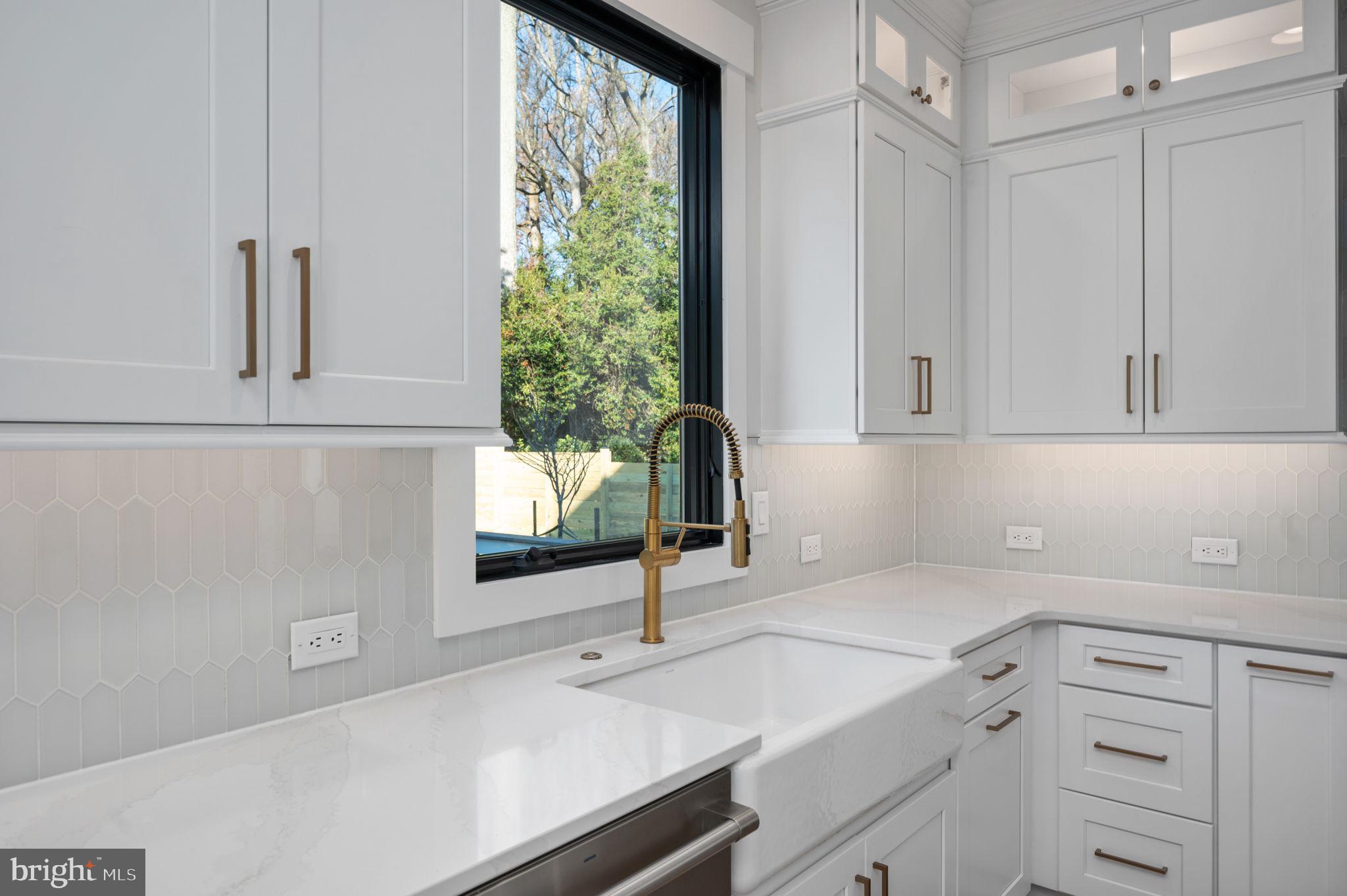 623 ECHOLS STREET SE