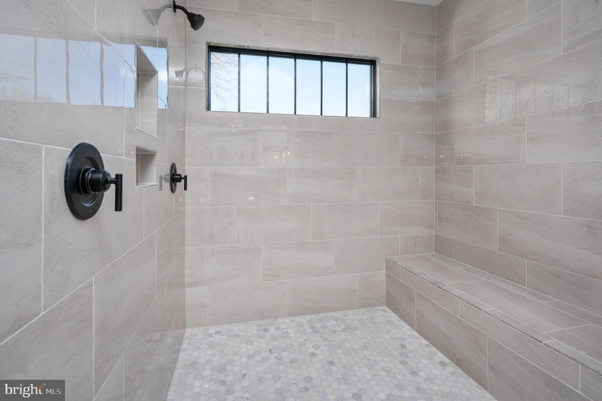 623 ECHOLS STREET SE