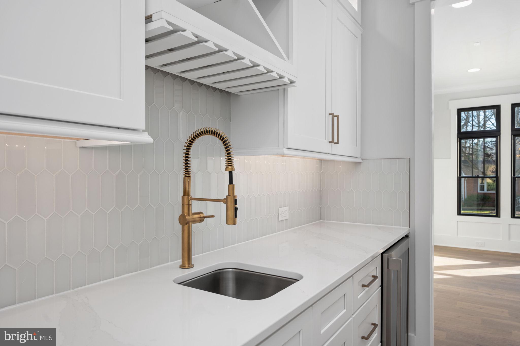 623 ECHOLS STREET SE