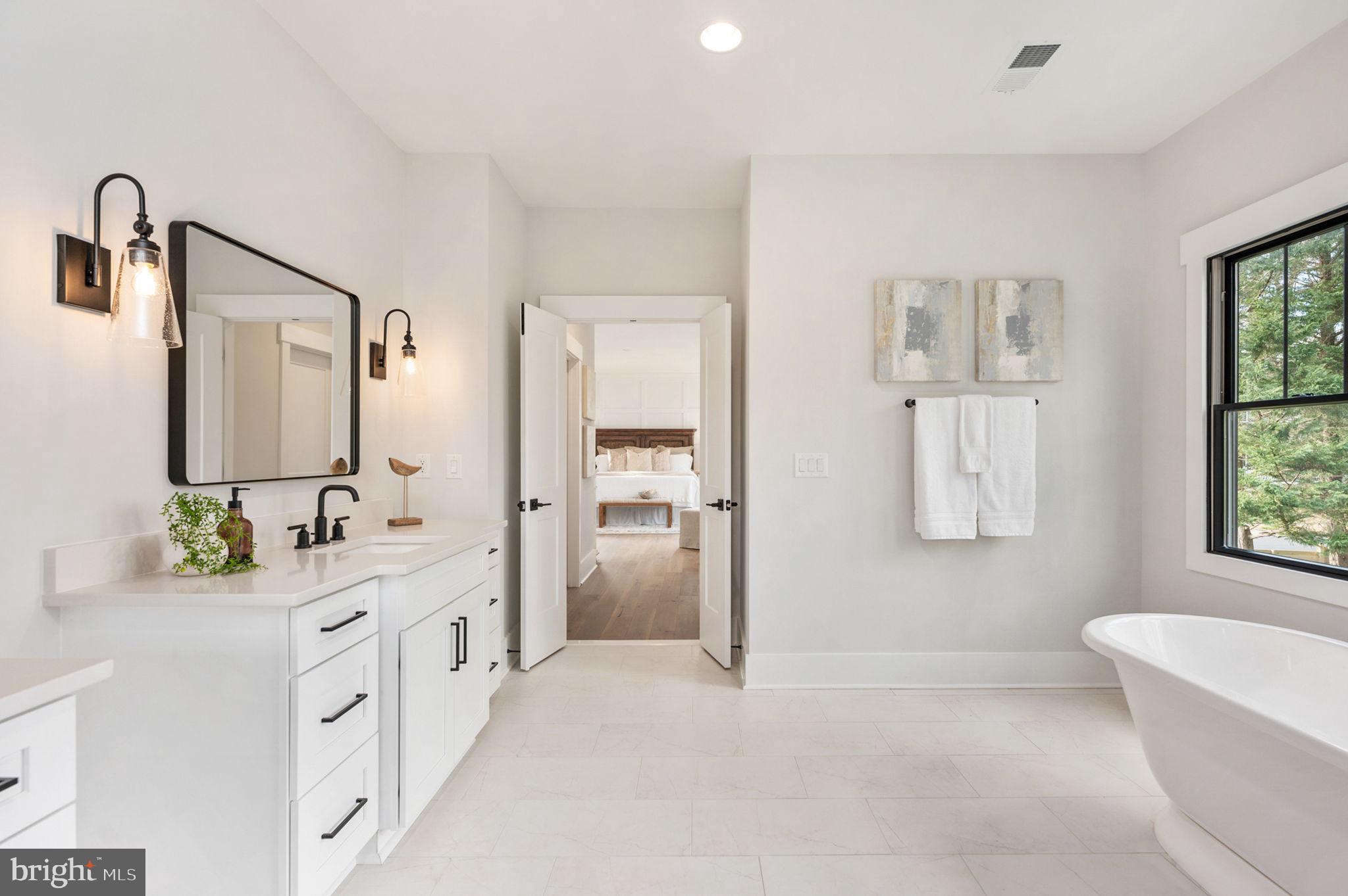 623 ECHOLS STREET SE