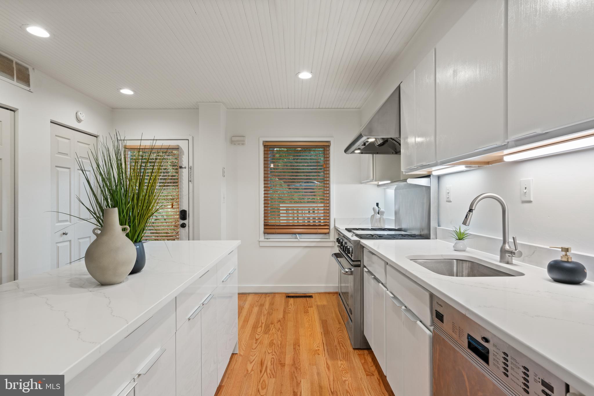 11493 WATERVIEW CLUSTER