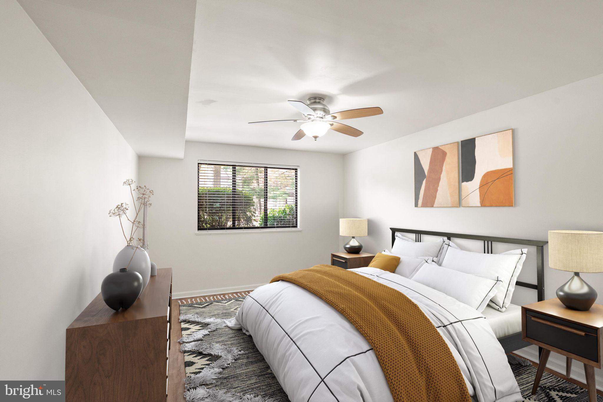 2042 ROYAL FERN COURT 1B