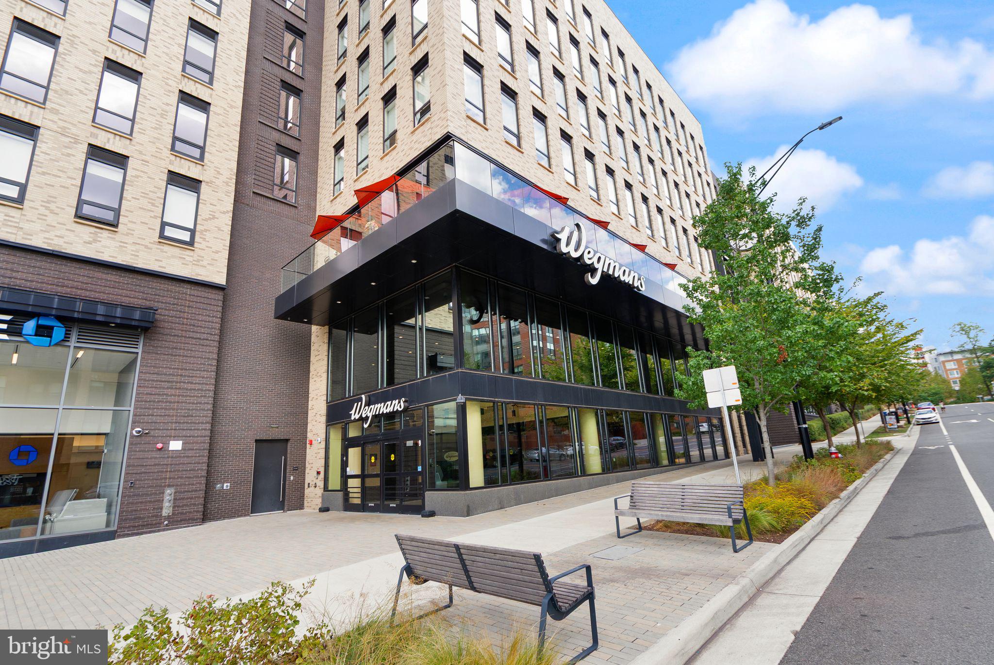 2042 ROYAL FERN COURT 1B