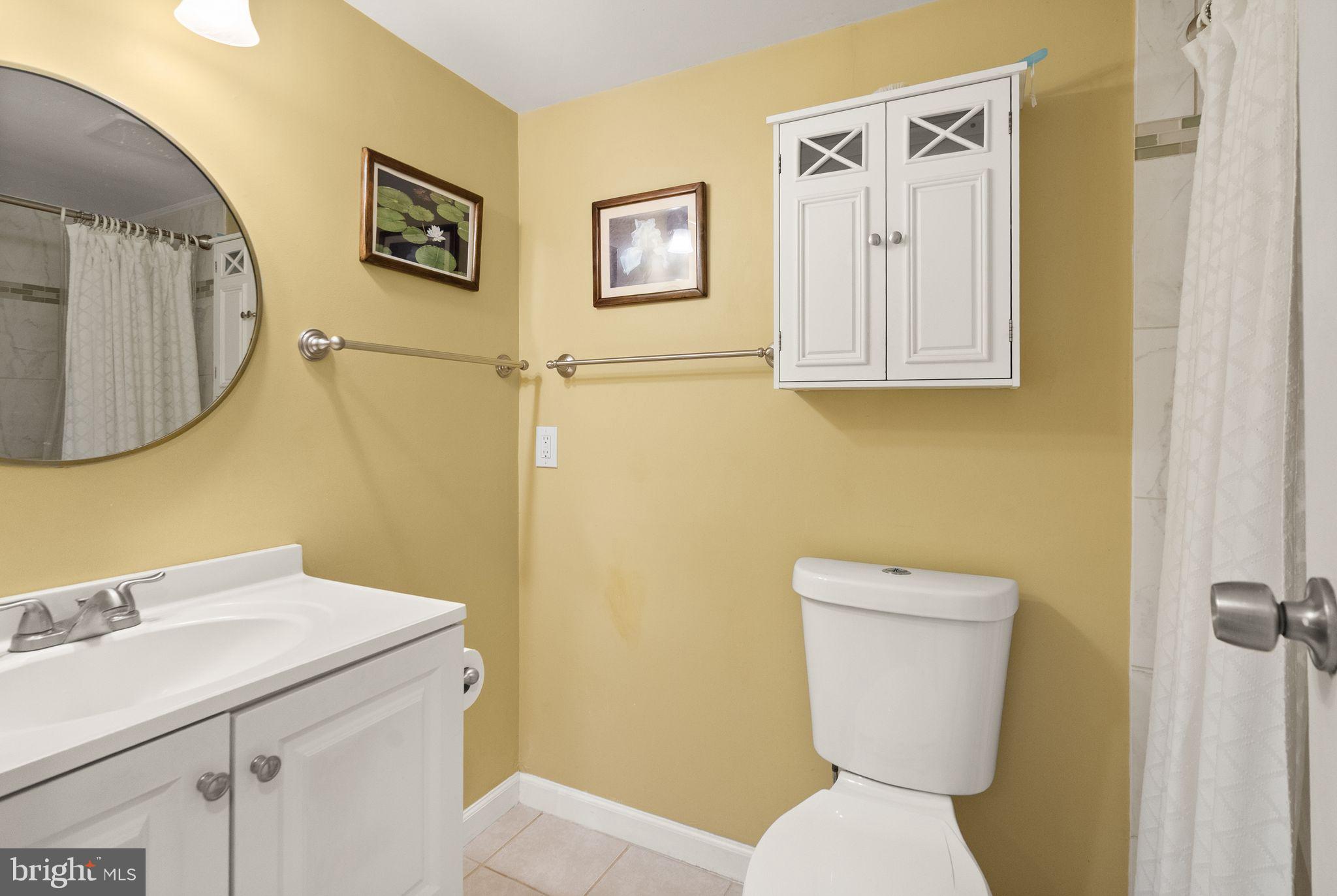 2042 ROYAL FERN COURT 1B