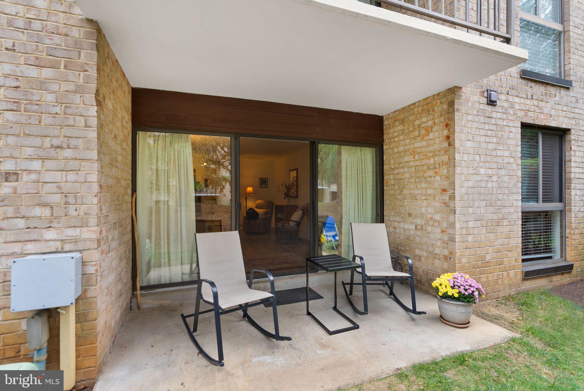 2042 ROYAL FERN COURT 1B