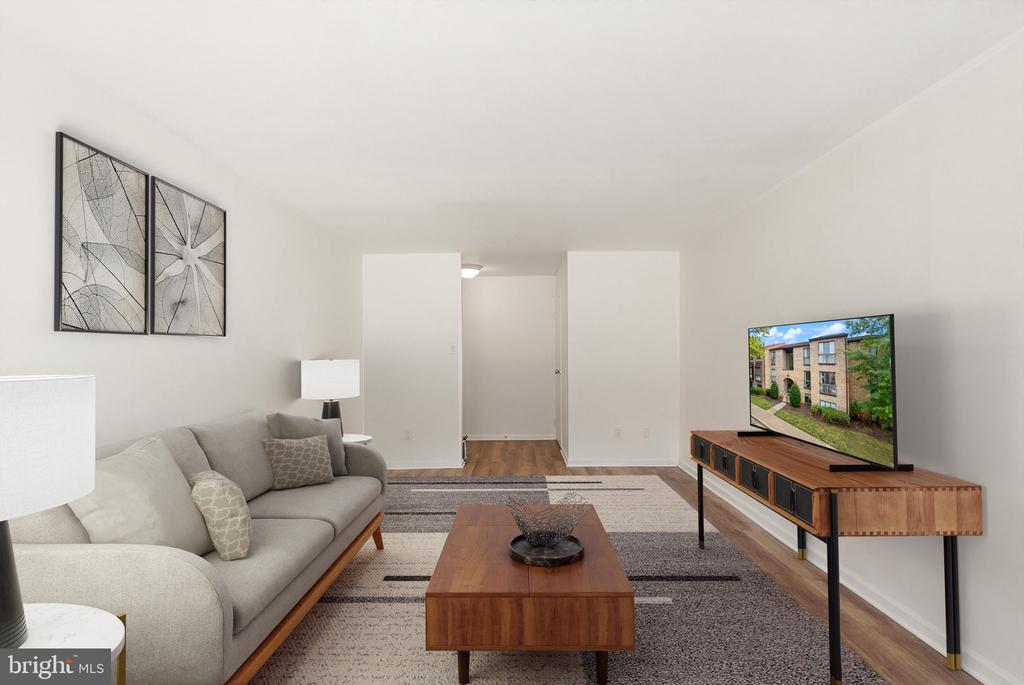 2042 ROYAL FERN COURT 1B