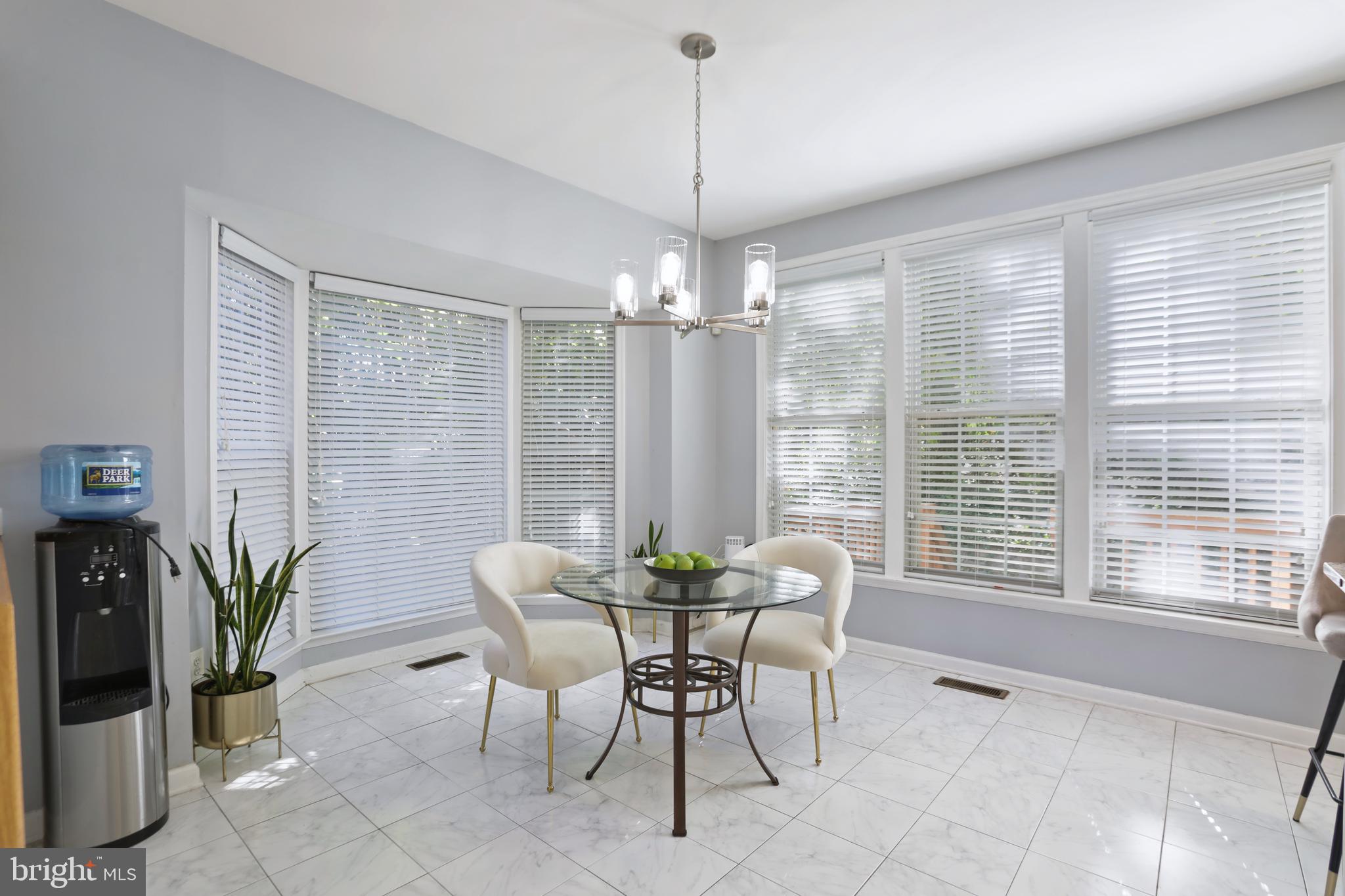 7725 HERITAGE WOODS WAY