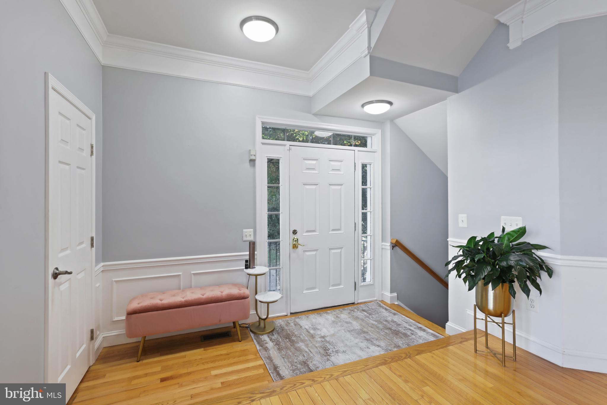 7725 HERITAGE WOODS WAY